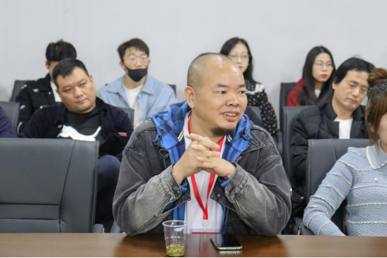 说明: //news.yhanimes.com/__local/6/EA/BB/6301CDDDCE0F4F8CEF59DE282EC_4E413ACE_C7B4A.png