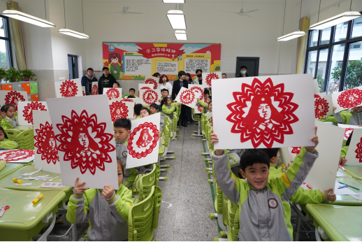 说明: //www.yhanimes.com/__local/9/1B/E1/1F5810C009E79E7306238BC7FFF_7F8281D9_AF6B0.png