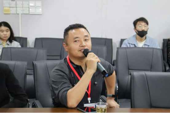 说明: //news.yhanimes.com/__local/D/FE/95/09BDA65FD697891A17645E38784_E096A455_C7B4A.png