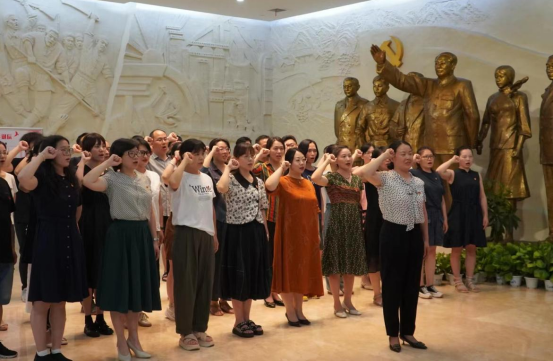 说明: //news.yhanimes.com/__local/E/97/68/2F5E5B8E3026F6456F13A9D3B41_3B4784EF_C360A.png